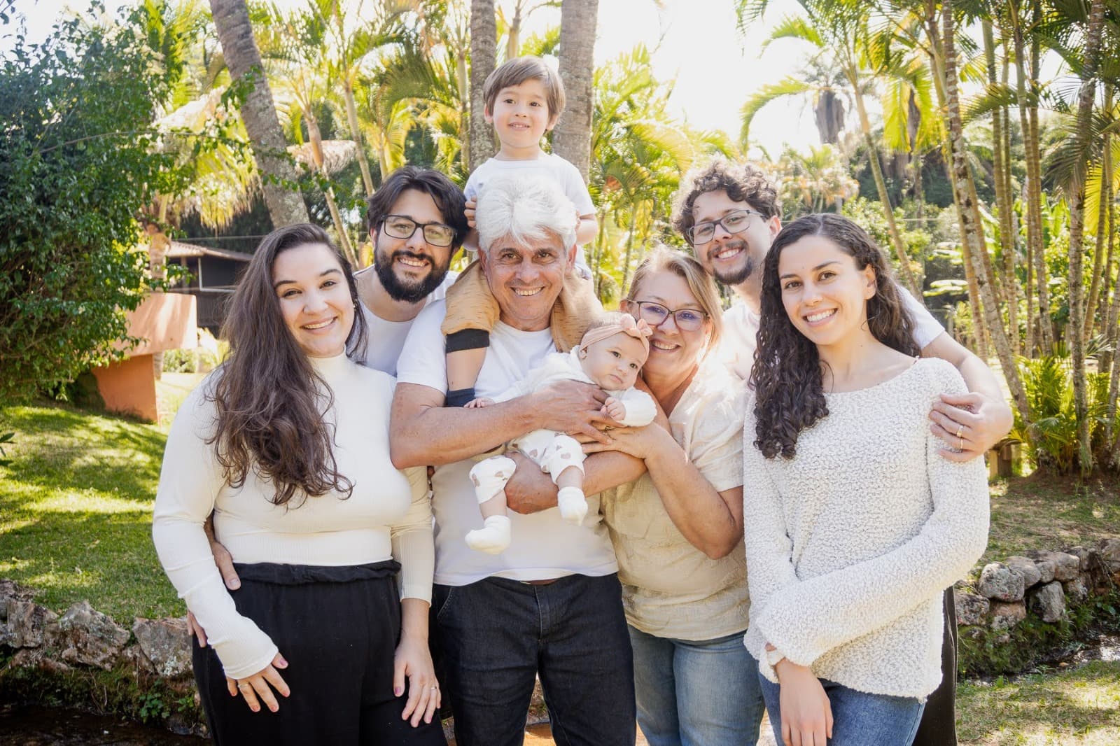 Família Progus reunida ao ar livre